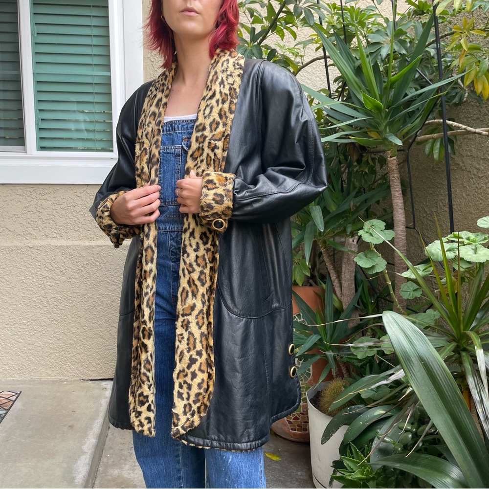 Vintage 80’s Avanti leather oversized open front coat with faux fur trim